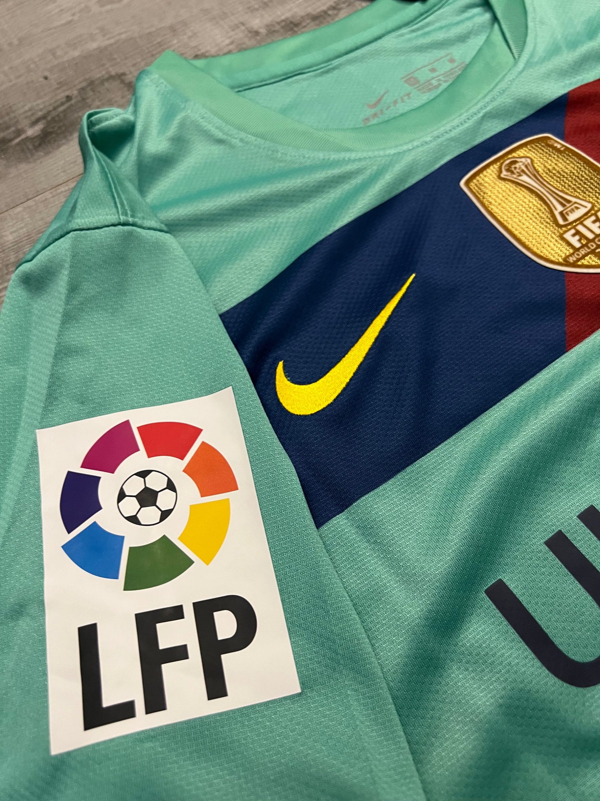 2010-11- BRCLIN AWAY | RETRO - Image 6